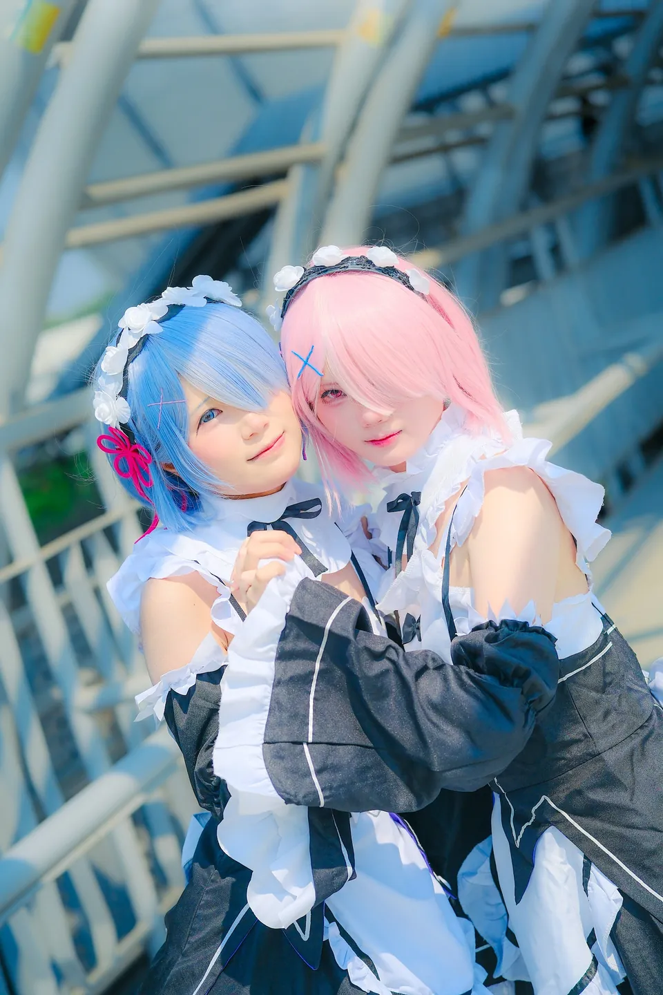 Ram and Rem cosplay photographed by Nayota